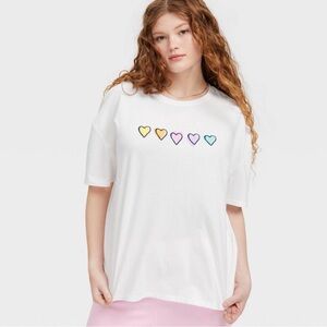 Roller rabbit White T-Shirt with Colorful Heart Design Sz medium nwt
